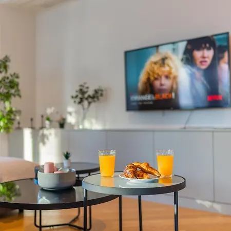 Apartman Designer In Aviatiei Tower Bukarest