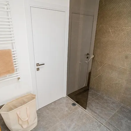 Designer In Aviatiei Tower Apartman Bukarest