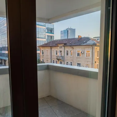 Apartman Designer In Aviatiei Tower Bukarest