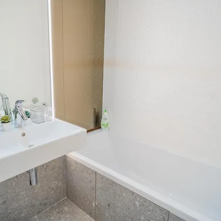 Apartament Designer In Aviatiei Tower *