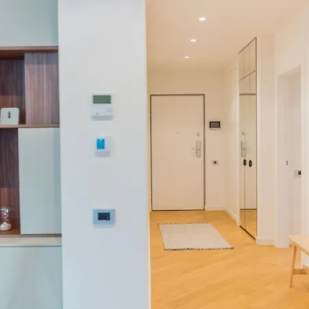 Designer In Aviatiei Tower * Bukurešť