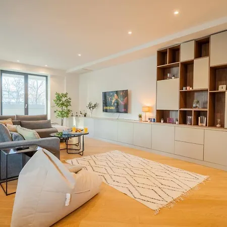 Designer In Aviatiei Tower