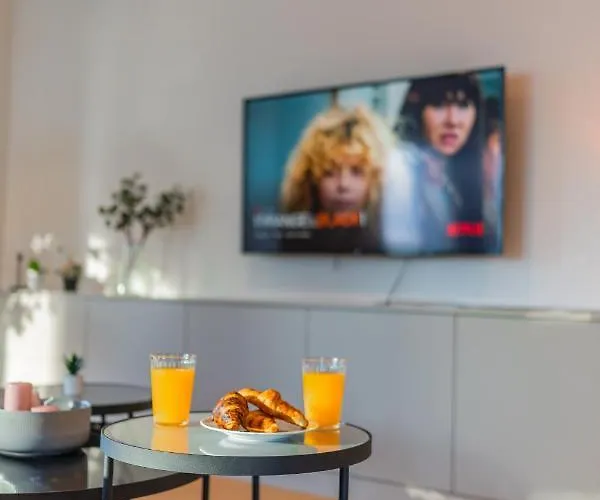 Designer In Aviatiei Tower Bucharest